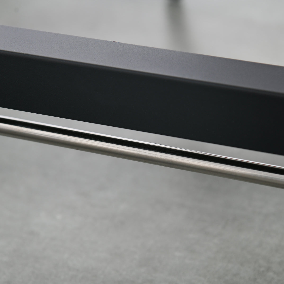 HOMCOM Faltbarer Esstisch, Industrieller Tisch, klappbar, aus Metall und Holz, platzsparend, Braun