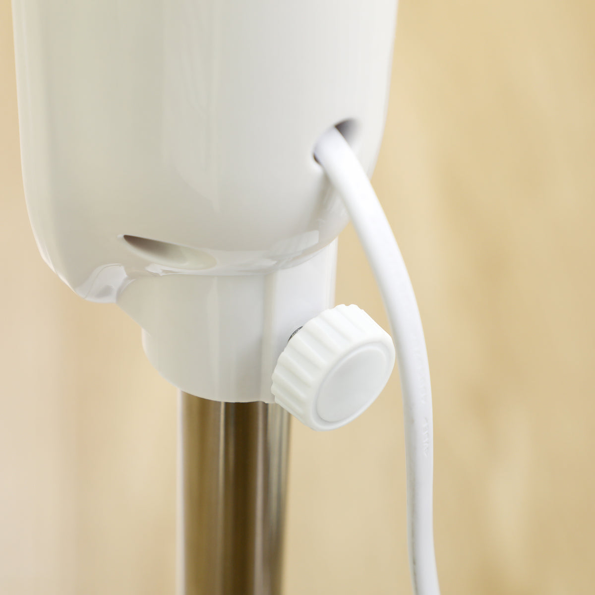 HOMCOM Standventilator Ø 44 cm höhenverstellbar oszillierend leise 45 W mit Fernbedienung Timer 3 Modi 3 Geschwindigkeiten