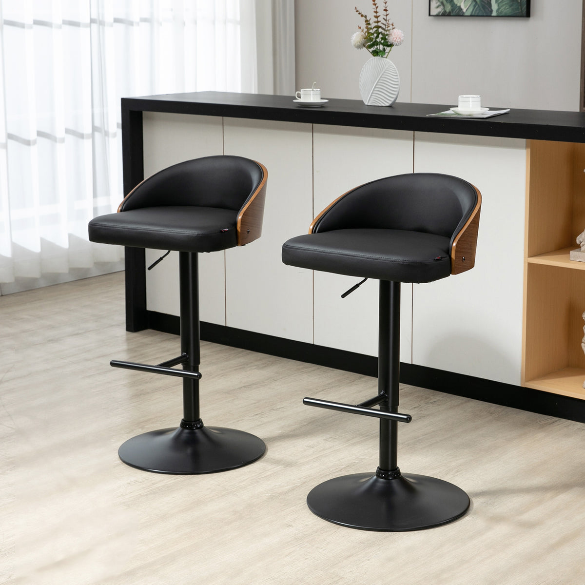 HOMCOM Barhocker 2er Set, Gepolstert Barstuhl aus Stahl und Massivholz, Höhenverstellbar Küchenstühle mit Fußstütze, 360° Drehbar, Tresenhocker für Küche, Wohnzimmer, Esszimmer, Schwarz+Kaffee