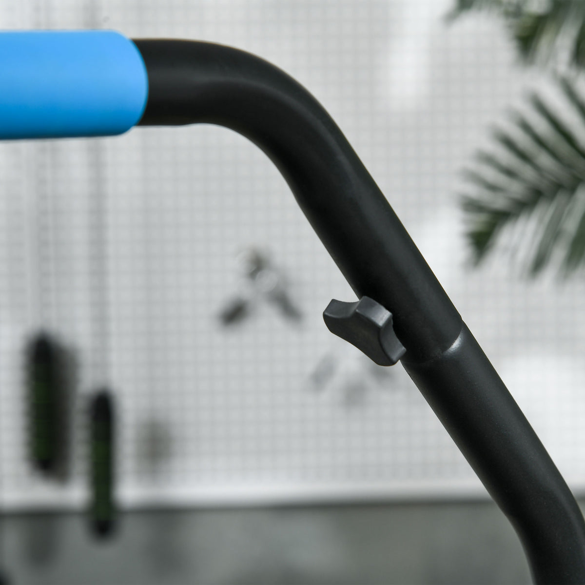 HOMCOM Fitnesstrampolin, klappbar, verstellbarer Haltegriff, Ø102x123H cm, bis 100 kg, Schwarz/Blau