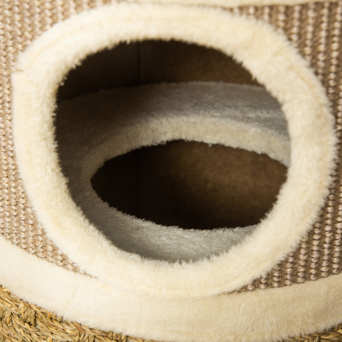 PawHut Kratztonne, Höhe 70 cm, Katzenkratzbaum für katzen 3 Ebenen Katzenbaum Kletterbaum Katzenmöbel mit Sisal Plüsch