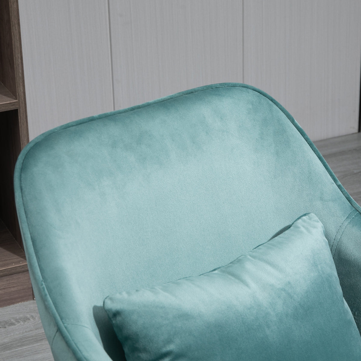 Vinsetto Massage-Bürostuhl in Samtoptik Lendenkissen mit Vibrationsmassage bis 115 kg USB-Schrittstelle höhenverstellbar 57B x 70T x 78-86H cm Grün